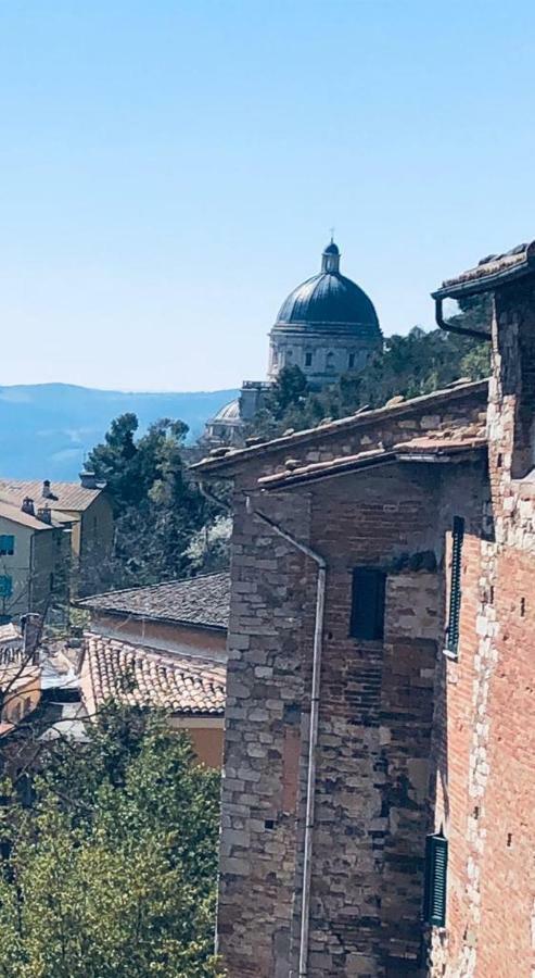 La Casa Di Matilde-Centre Of Todi Villa Bagian luar foto